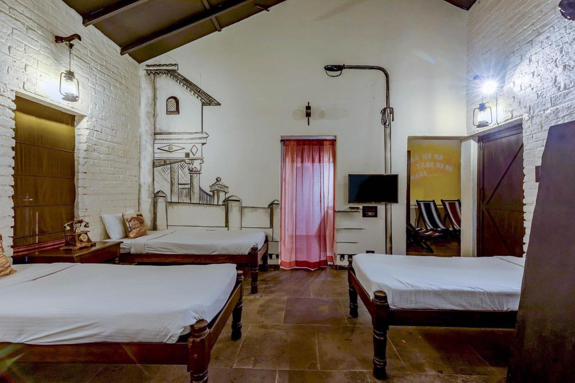 Dio Regaalo Theme Resort, Ratnagiri Bagian luar foto
