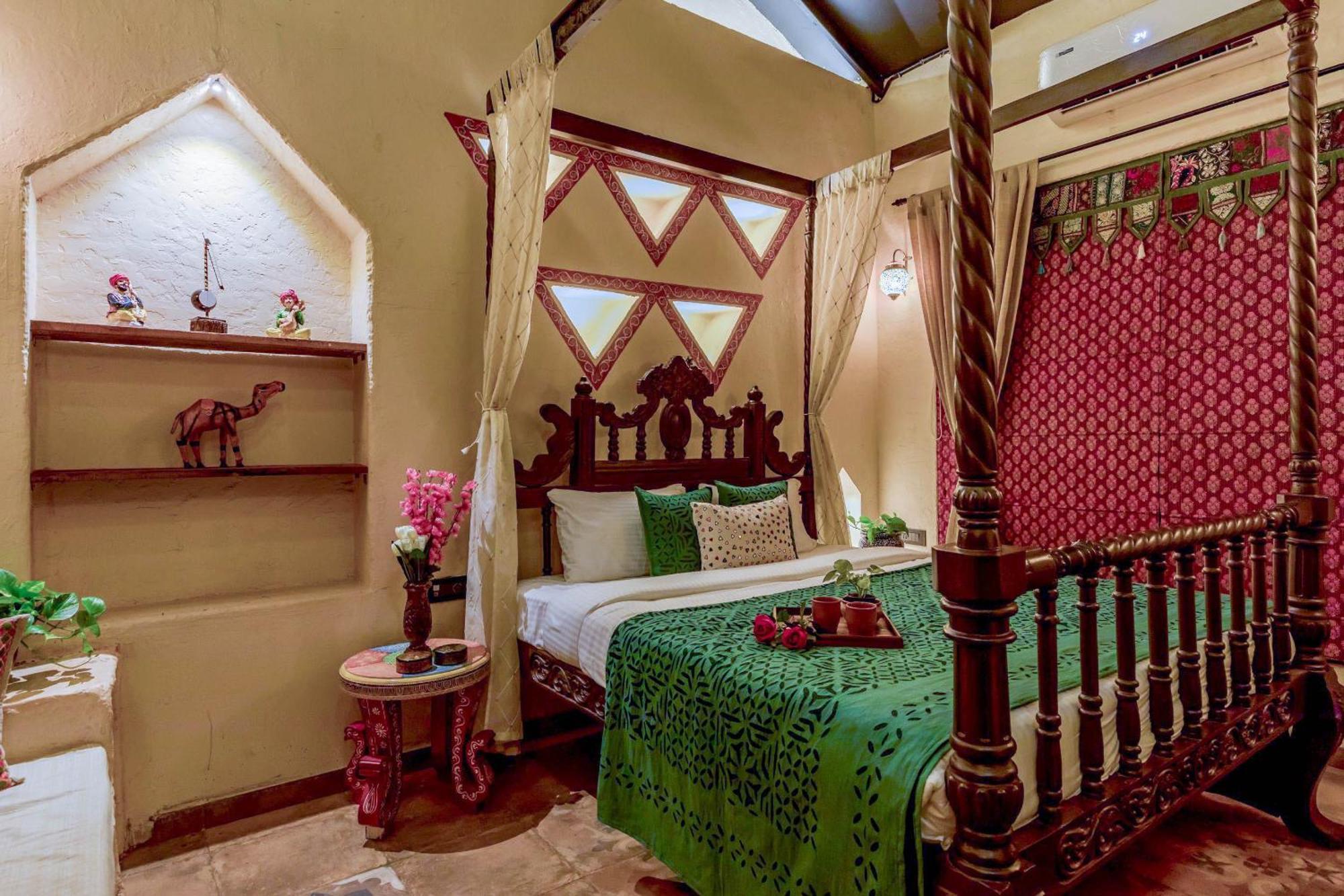 Dio Regaalo Theme Resort, Ratnagiri Bagian luar foto