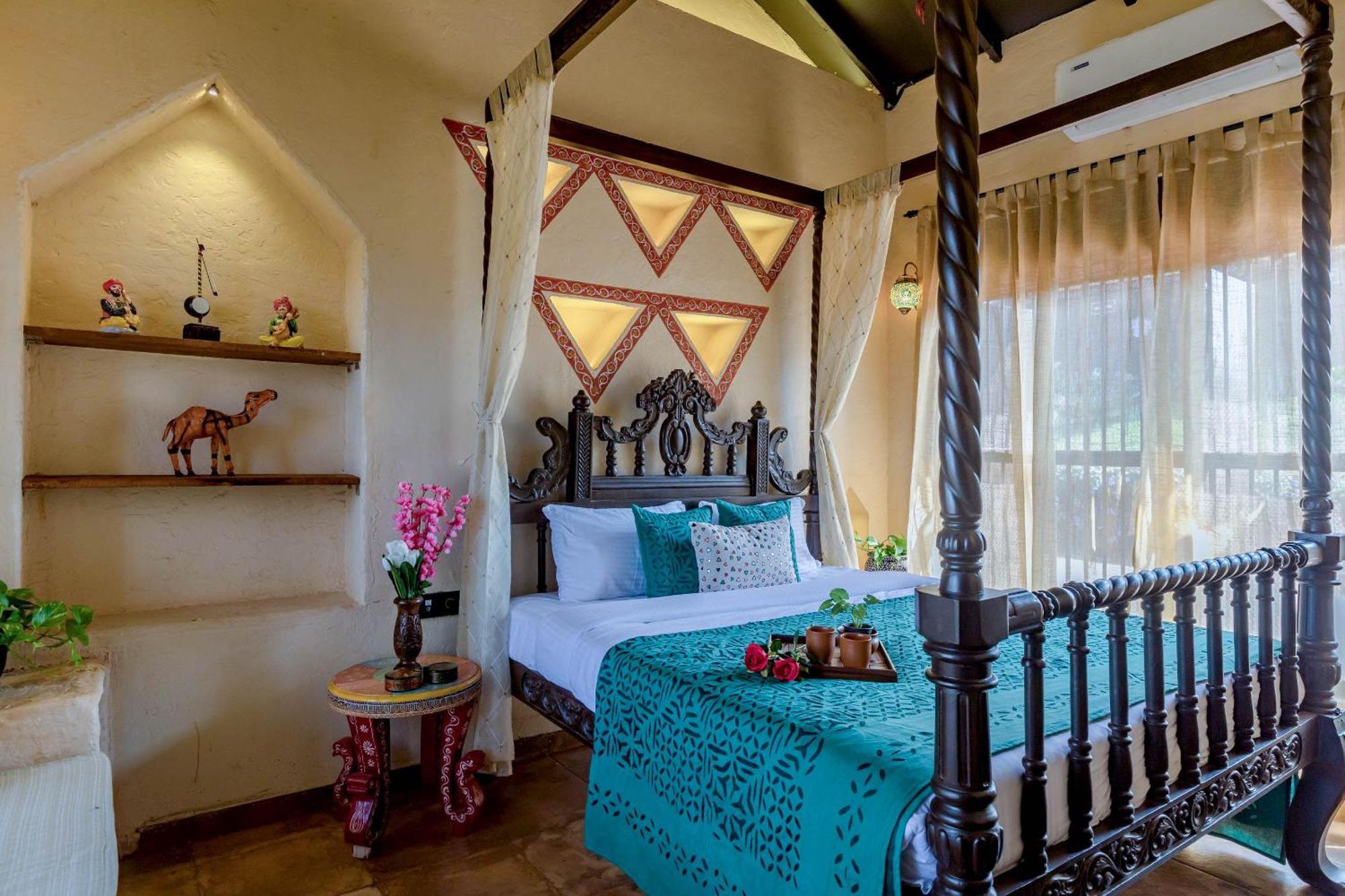 Dio Regaalo Theme Resort, Ratnagiri Bagian luar foto
