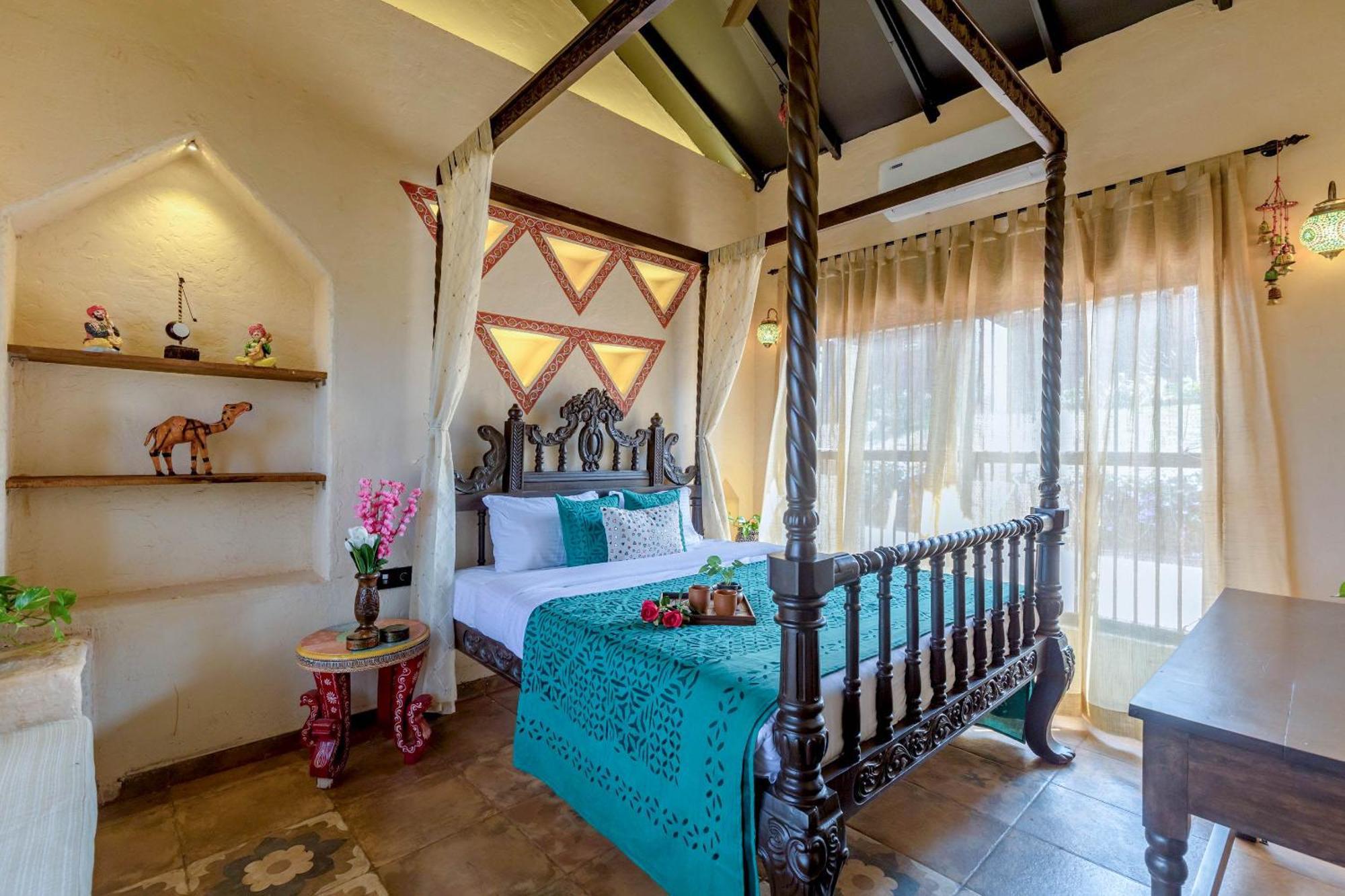 Dio Regaalo Theme Resort, Ratnagiri Bagian luar foto