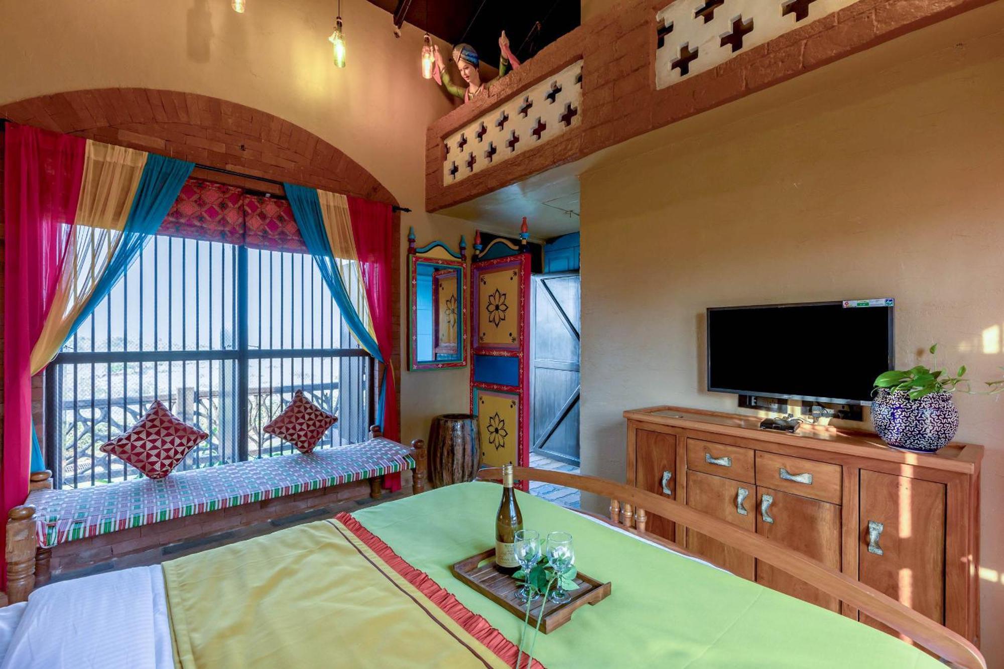 Dio Regaalo Theme Resort, Ratnagiri Bagian luar foto