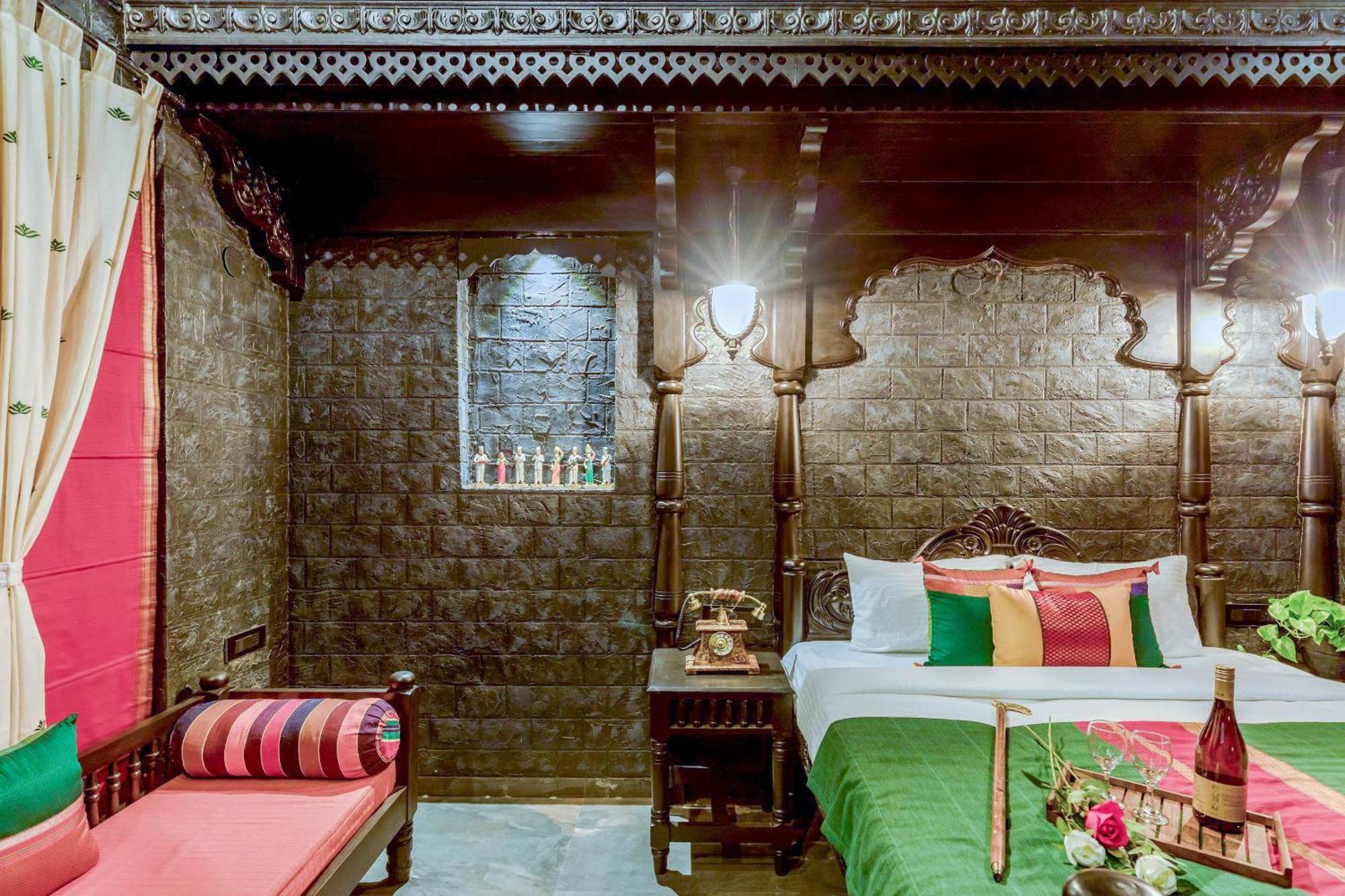 Dio Regaalo Theme Resort, Ratnagiri Bagian luar foto
