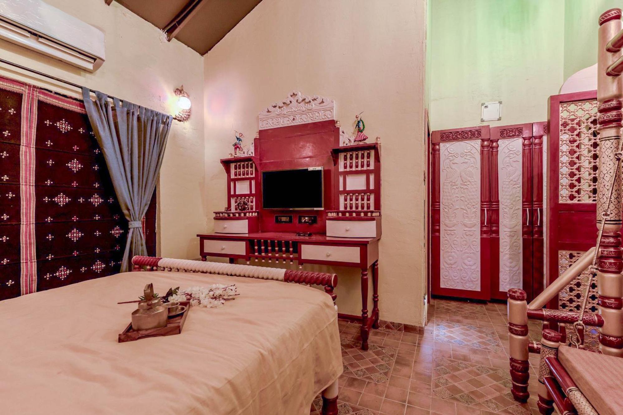 Dio Regaalo Theme Resort, Ratnagiri Bagian luar foto